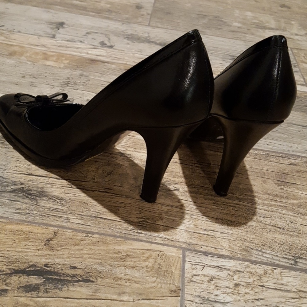 💋 ENZO ANGIOLINI Heels - Picture 5 of 8